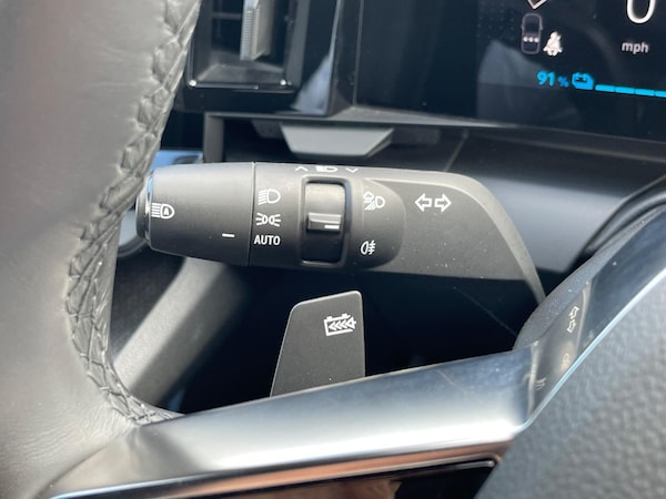 Used Renault Megane E Tech 2023 for sale - 76270904: Photo 47