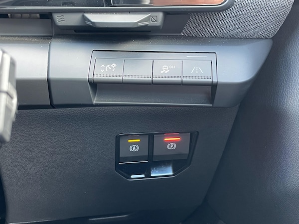 Used Renault Megane E Tech 2023 for sale - 76270904: Photo 49