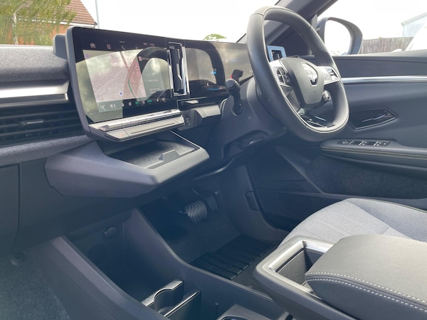 Used Renault Megane E Tech 2023 for sale - 76270904: Photo 59