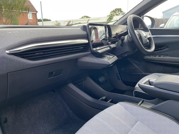 Used Renault Megane E Tech 2023 for sale - 76270904: Photo 60