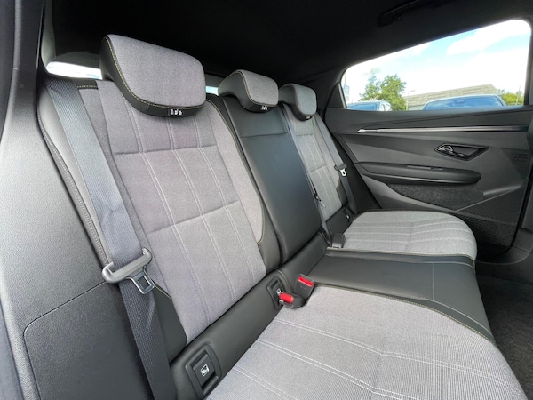 Used Renault Megane E Tech 2023 for sale - 76270904: Photo 67