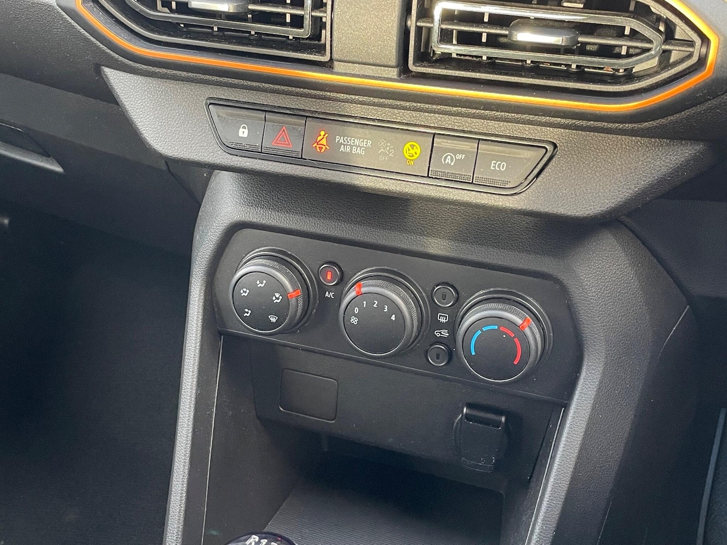 Used Dacia Sandero Stepway 2022 for sale - 76887218: Photo 43