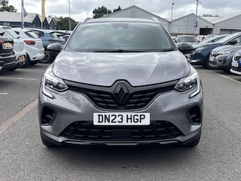 Used Renault Captur 2023 for sale - 75914992: Photo
