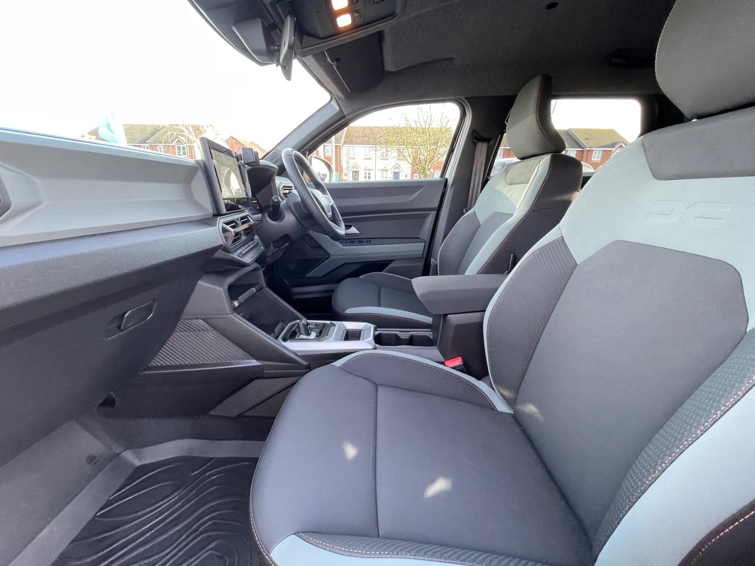 Used Dacia Duster 2025 for sale - 77345317: Photo 56