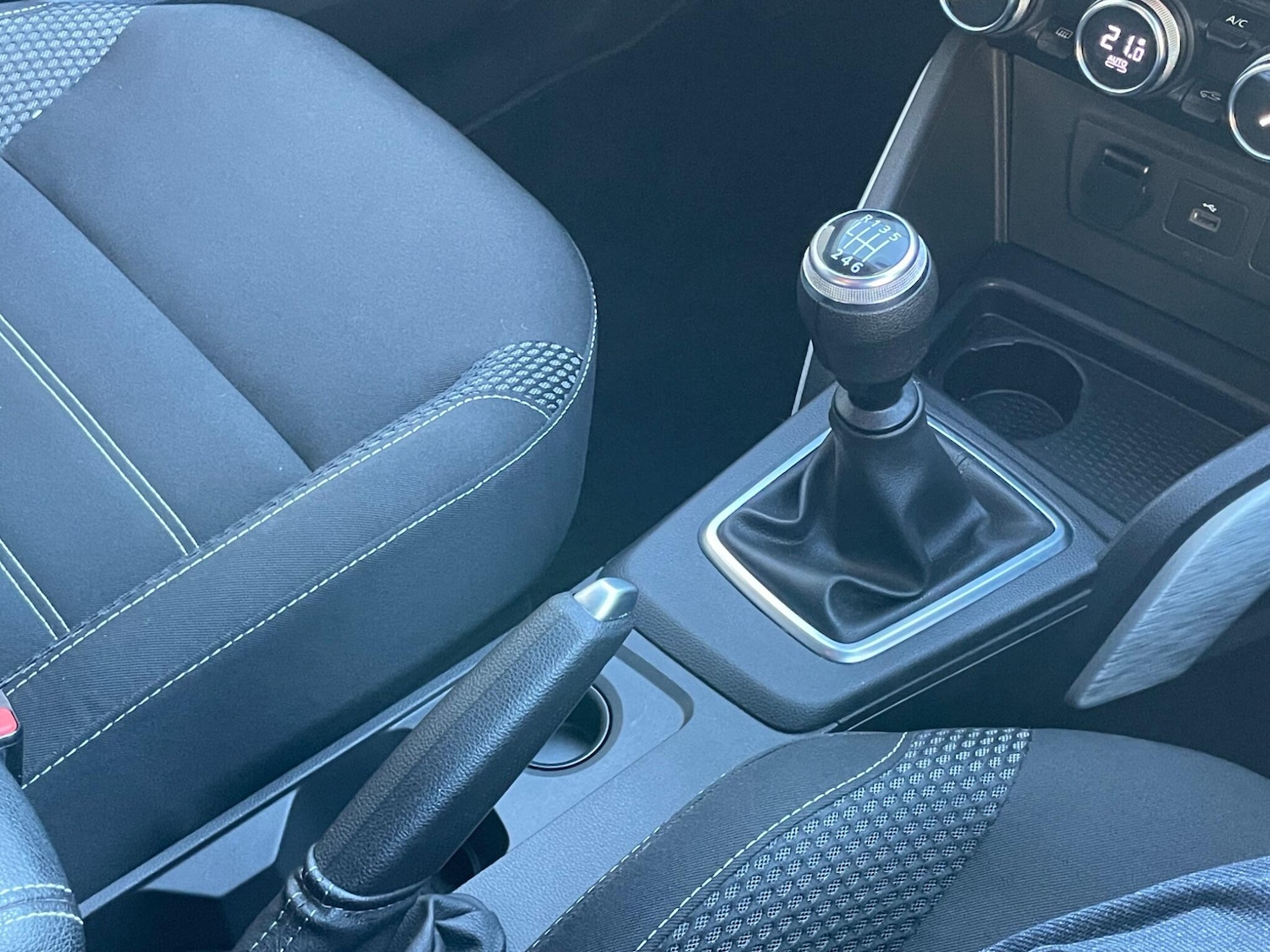 Used Dacia Duster 2022 for sale - 76513152: Photo 48