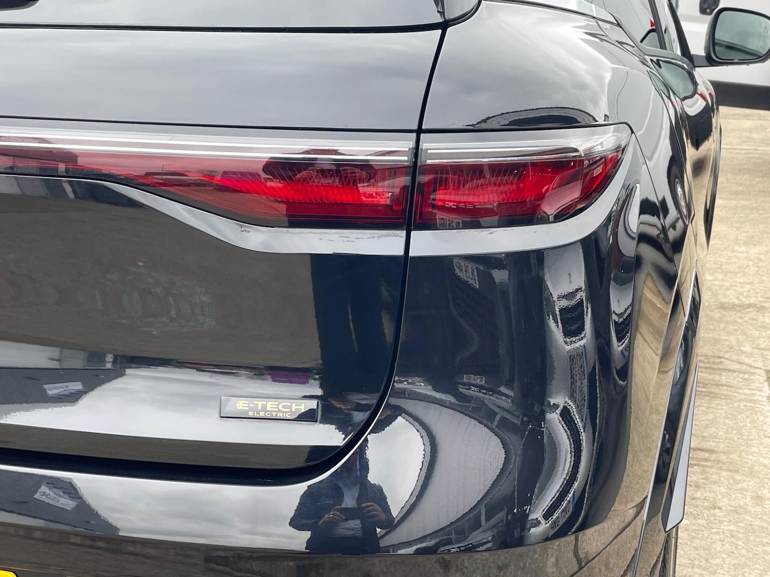 Used Renault Megane E Tech 2023 for sale - 77611470: Photo 30