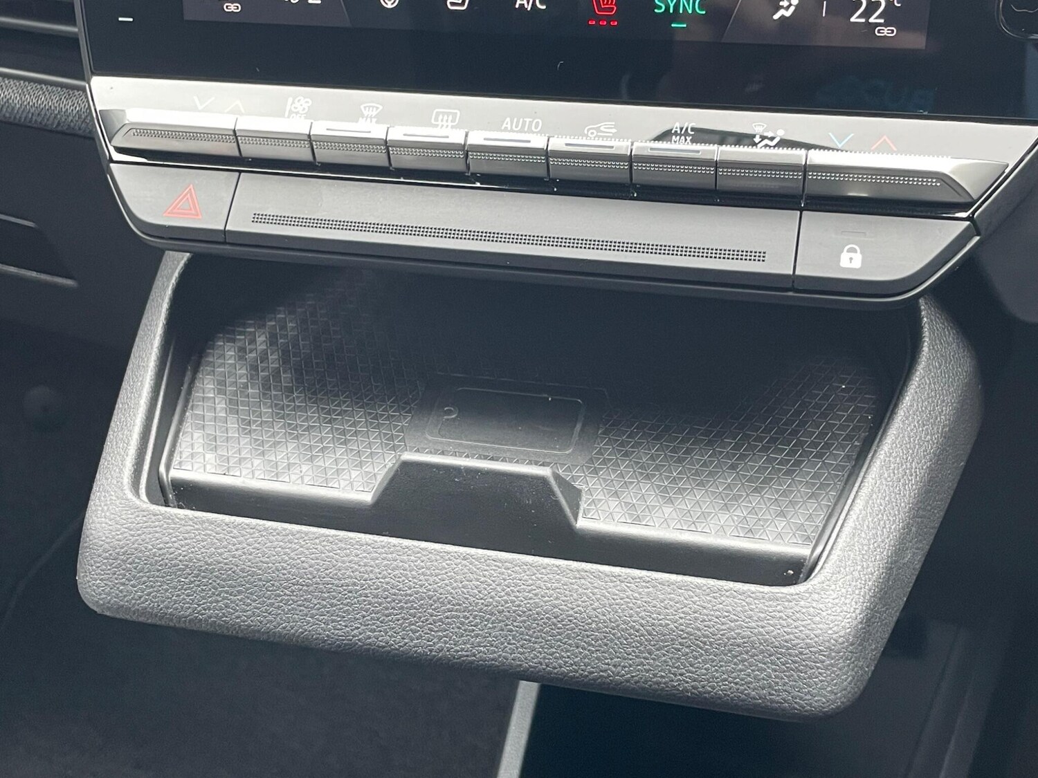 Used Renault Megane E Tech 2023 for sale - 77611470: Photo 53