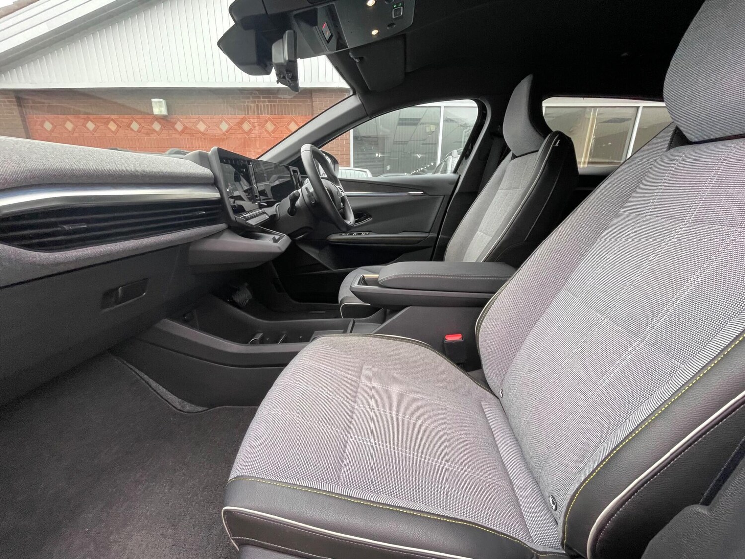 Used Renault Megane E Tech 2023 for sale - 77611470: Photo 57