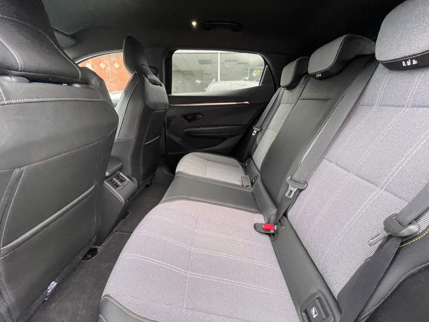 Used Renault Megane E Tech 2023 for sale - 77611470: Photo 59