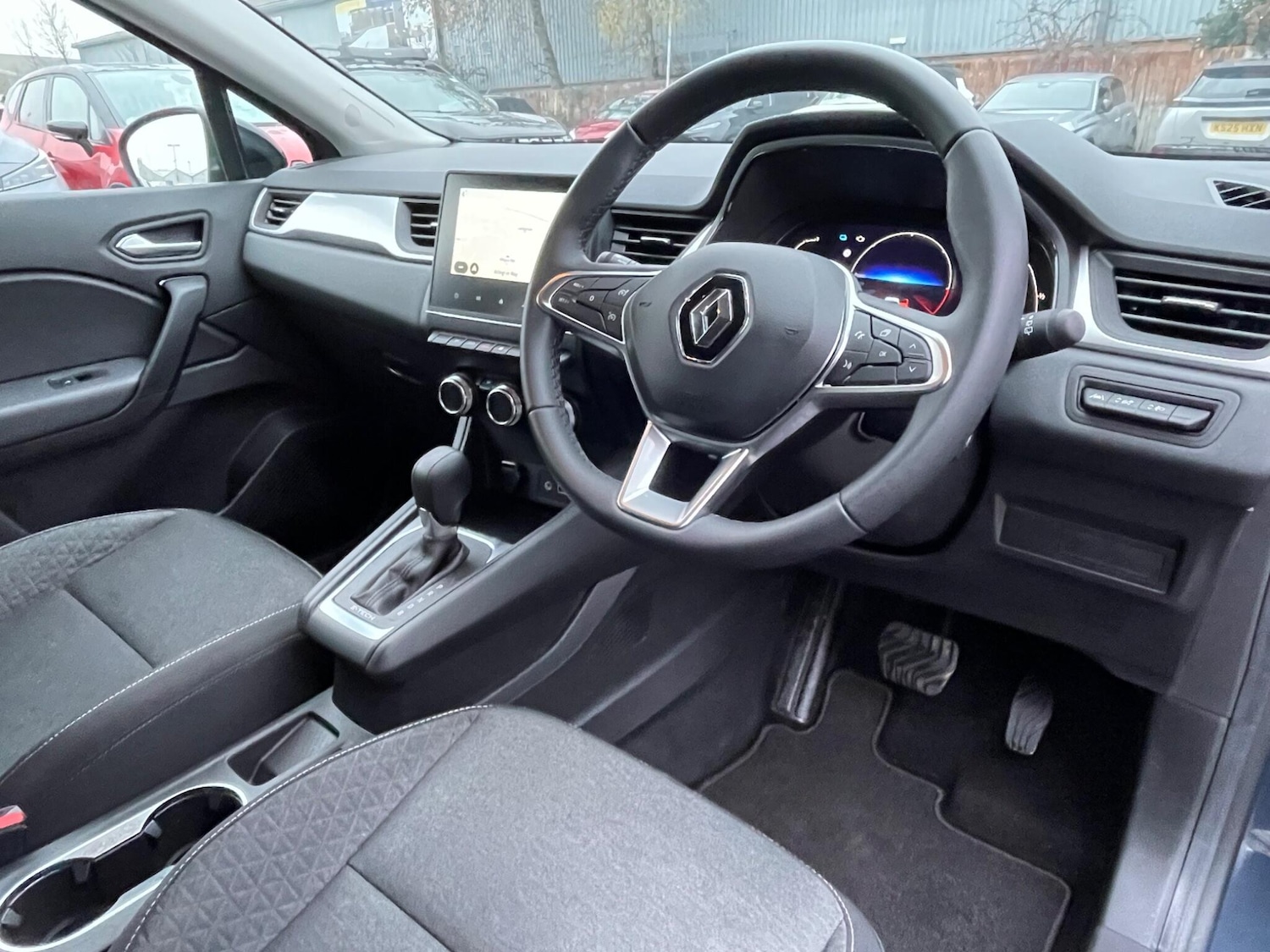 Used Renault Captur 2023 for sale - 77538070: Photo 36