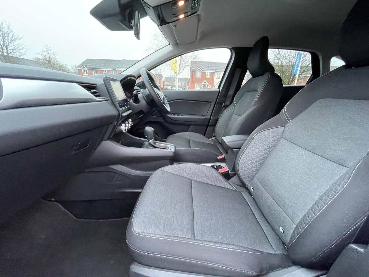 Used Renault Captur 2023 for sale - 77538070: Photo 55