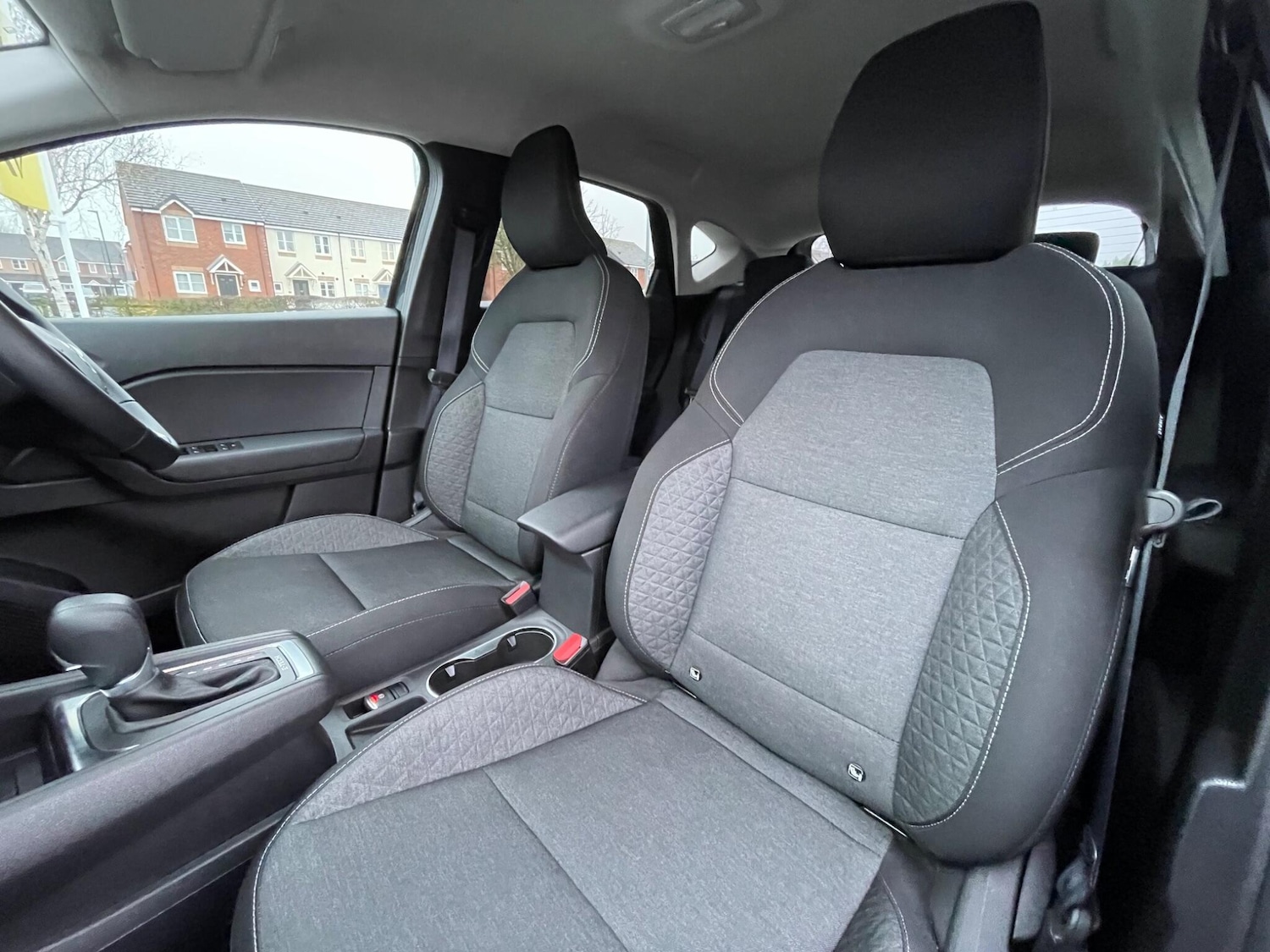 Used Renault Captur 2023 for sale - 77538070: Photo 56