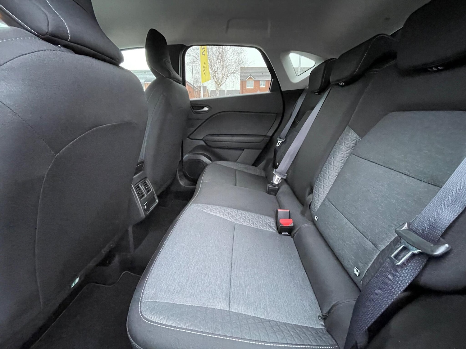 Used Renault Captur 2023 for sale - 77538070: Photo 57