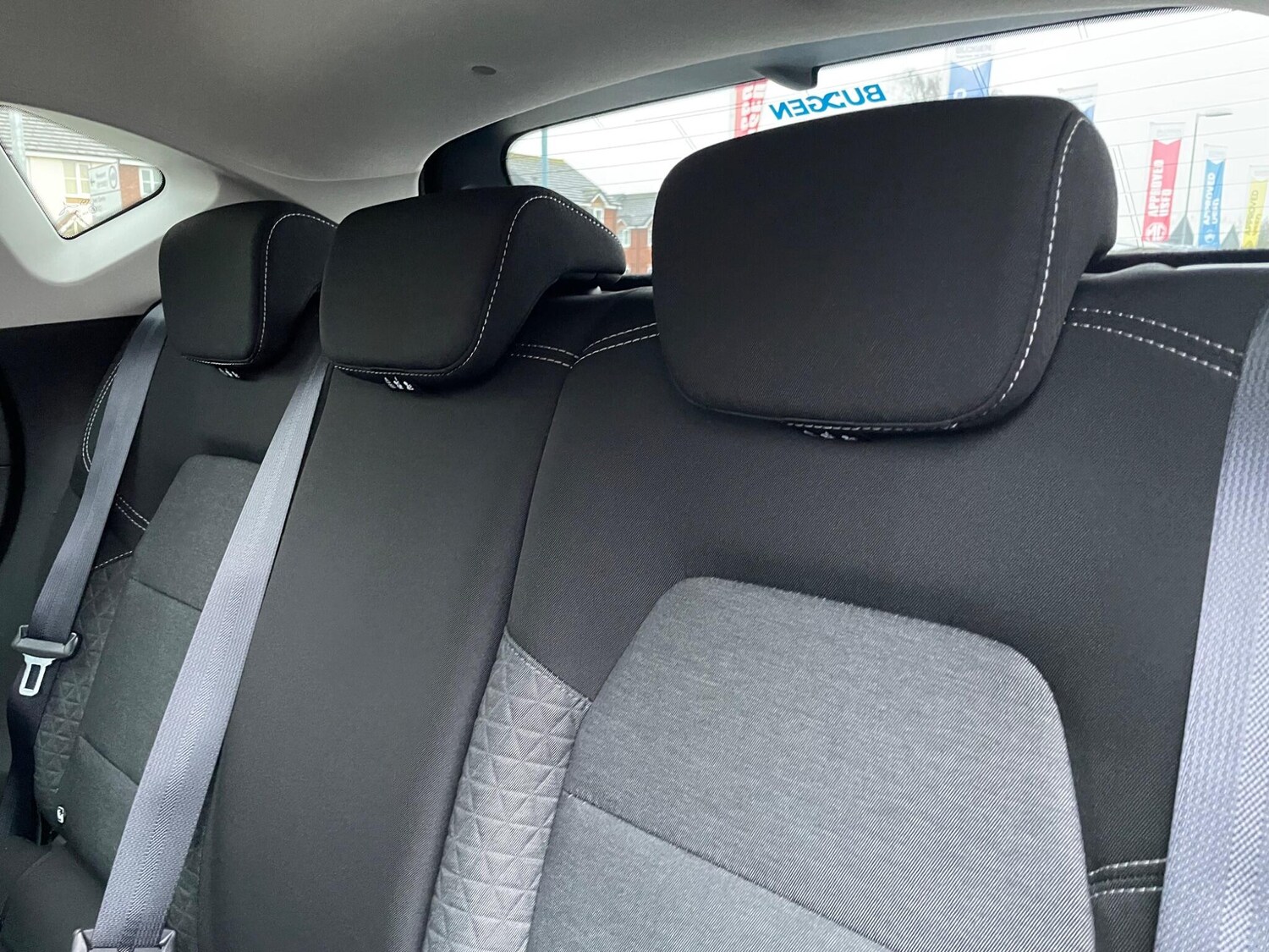 Used Renault Captur 2023 for sale - 77538070: Photo 59