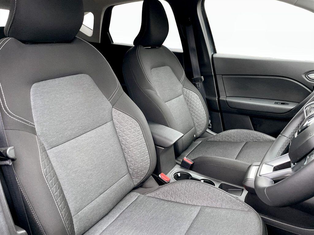 Used Renault Captur 2023 for sale - 77538070: Photo 9