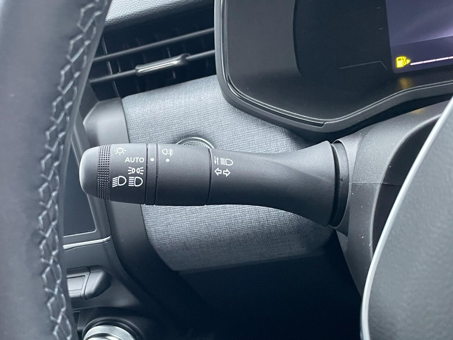 Used Renault Clio 2023 for sale - 77291691: Photo 42