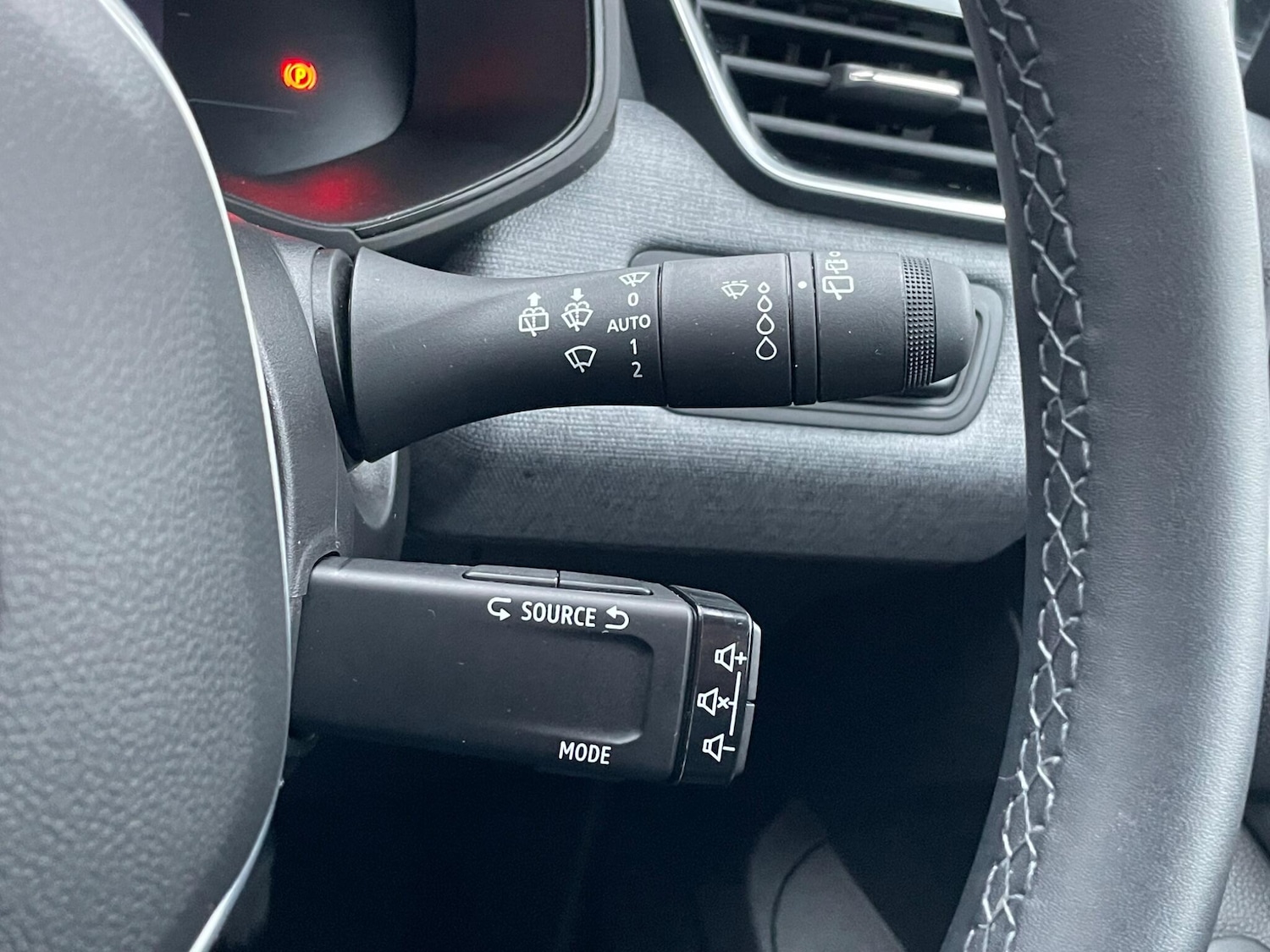 Used Renault Clio 2023 for sale - 77291691: Photo 43