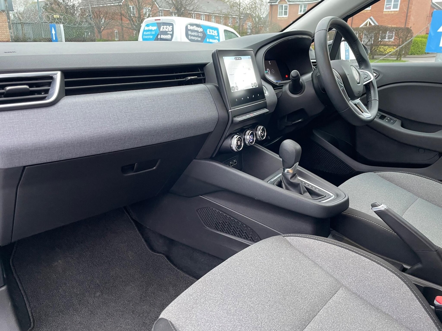 Used Renault Clio 2023 for sale - 77291691: Photo 55