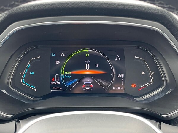 Used Renault Captur 2023 for sale - 76094601: Photo 40