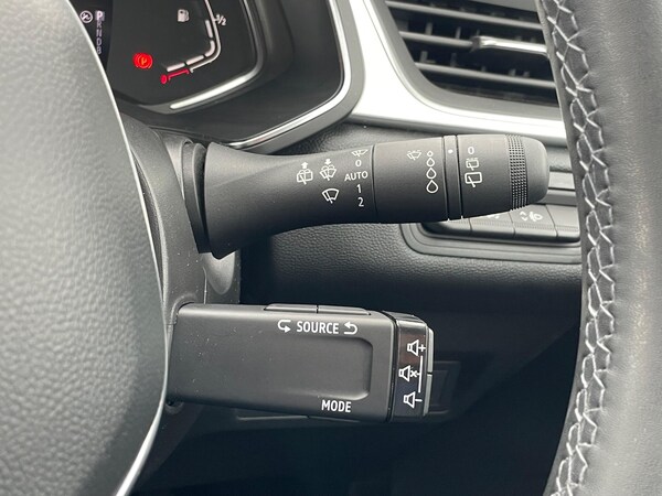 Used Renault Captur 2023 for sale - 76094601: Photo 45