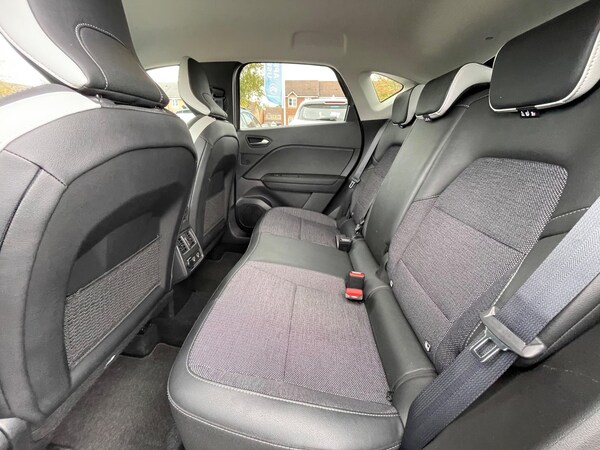 Used Renault Captur 2023 for sale - 76094601: Photo 60