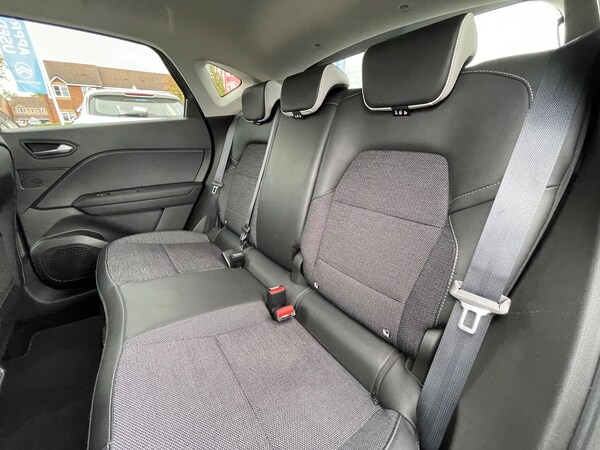 Used Renault Captur 2023 for sale - 76094601: Photo 61