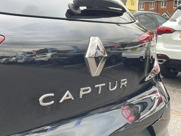 Used Renault Captur 2023 for sale - 75678277: Photo 29