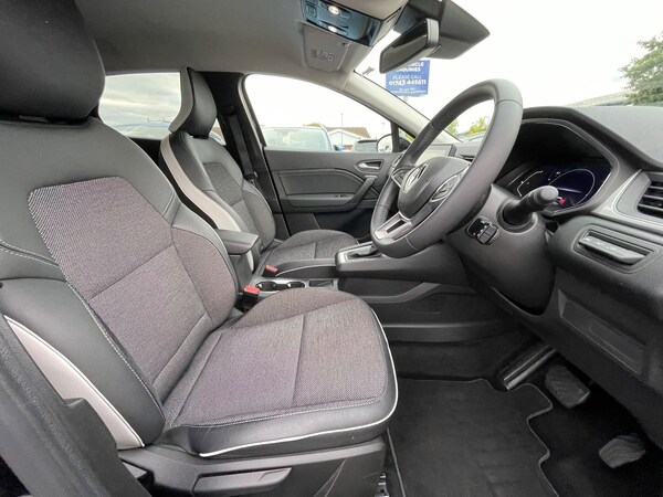 Used Renault Captur 2023 for sale - 75678277: Photo 39