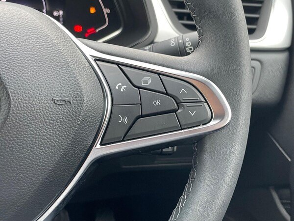 Used Renault Captur 2023 for sale - 75678277: Photo 44