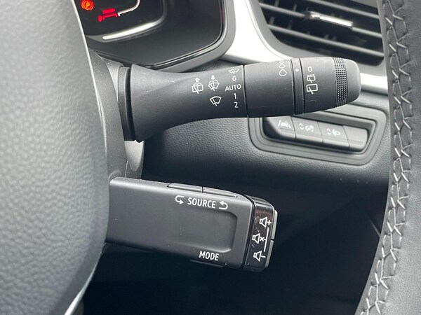 Used Renault Captur 2023 for sale - 75678277: Photo 46