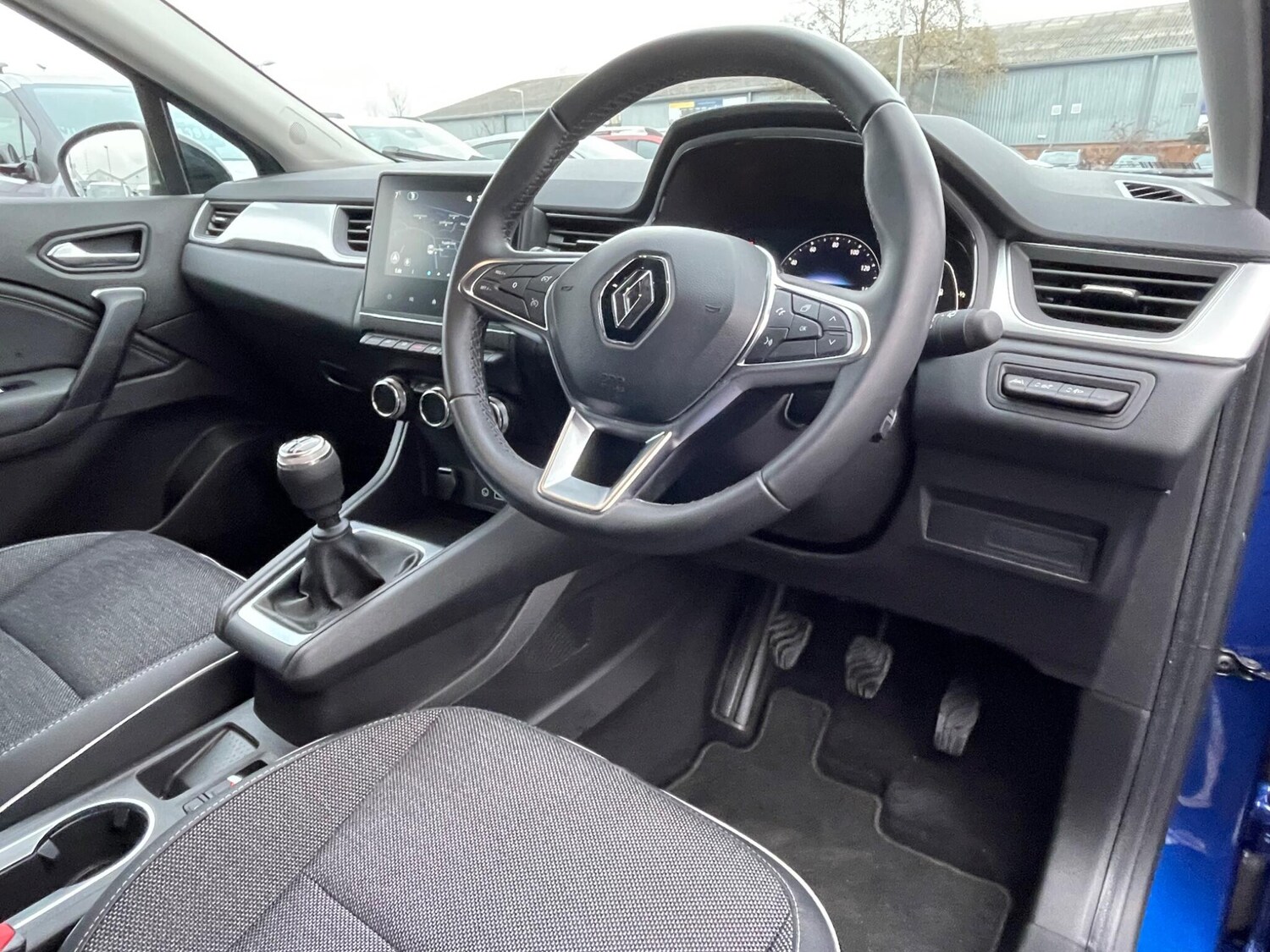 Used Renault Captur 2024 for sale - 77049675: Photo 40