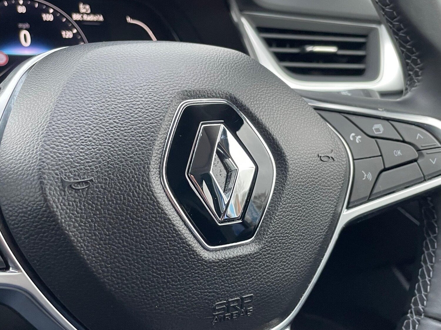 Used Renault Captur 2024 for sale - 77049675: Photo 43