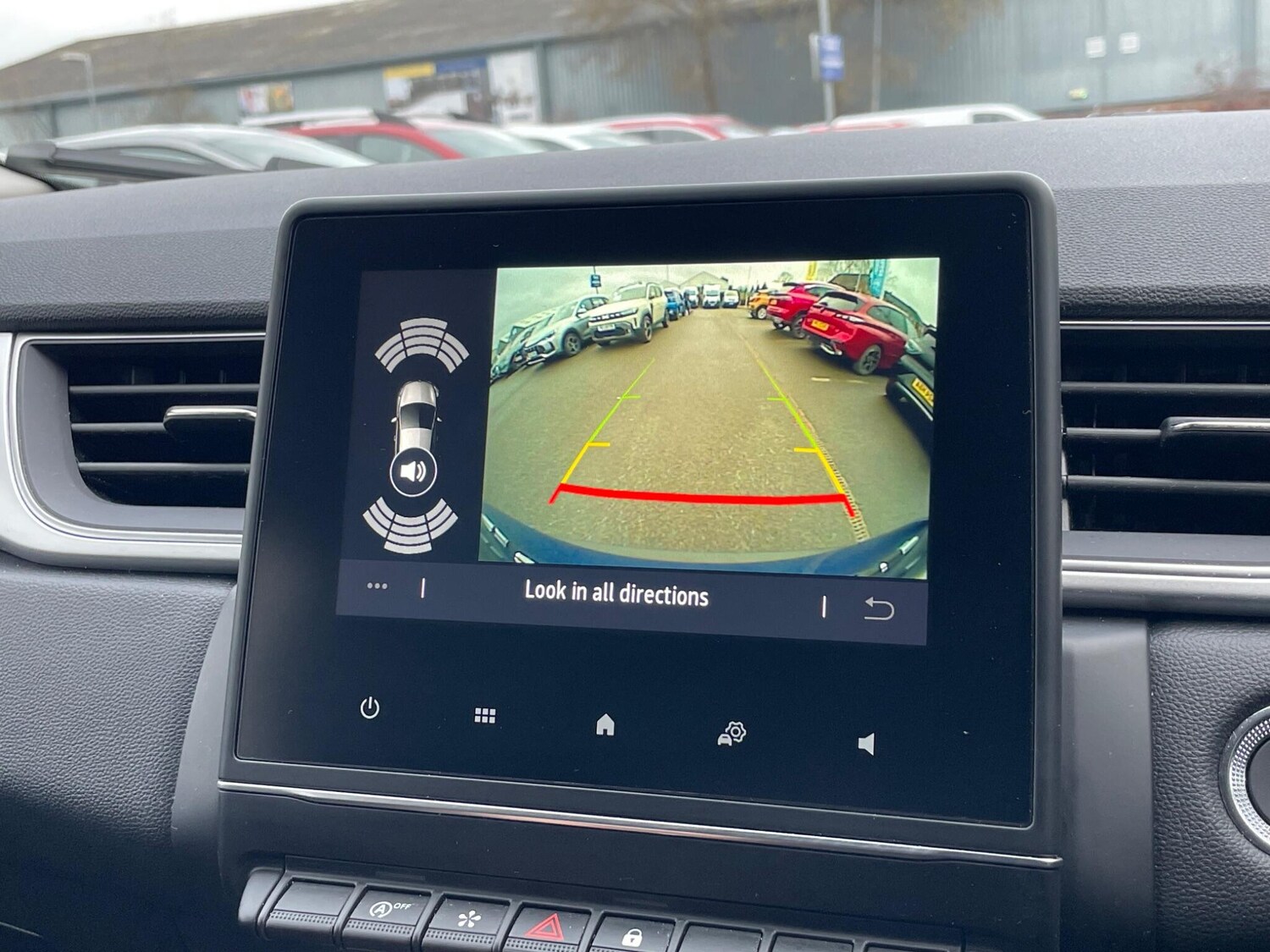 Used Renault Captur 2024 for sale - 77049675: Photo 53