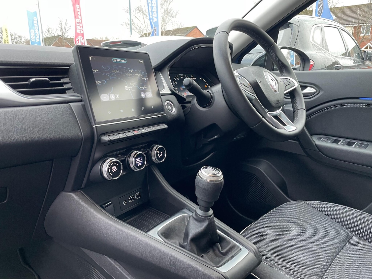 Used Renault Captur 2024 for sale - 77049675: Photo 58