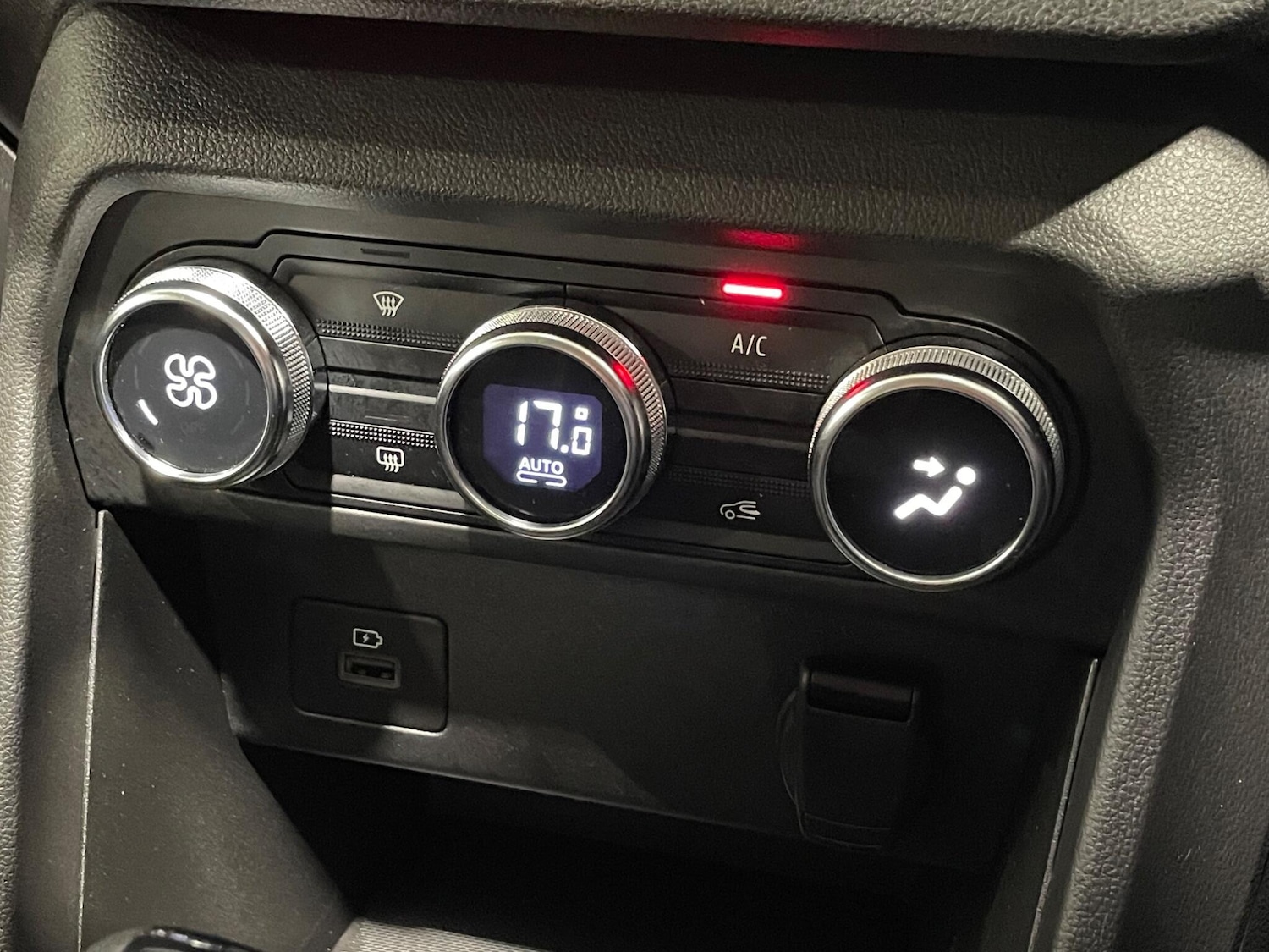 Used Dacia Sandero Stepway 2022 for sale - 76619665: Photo 45