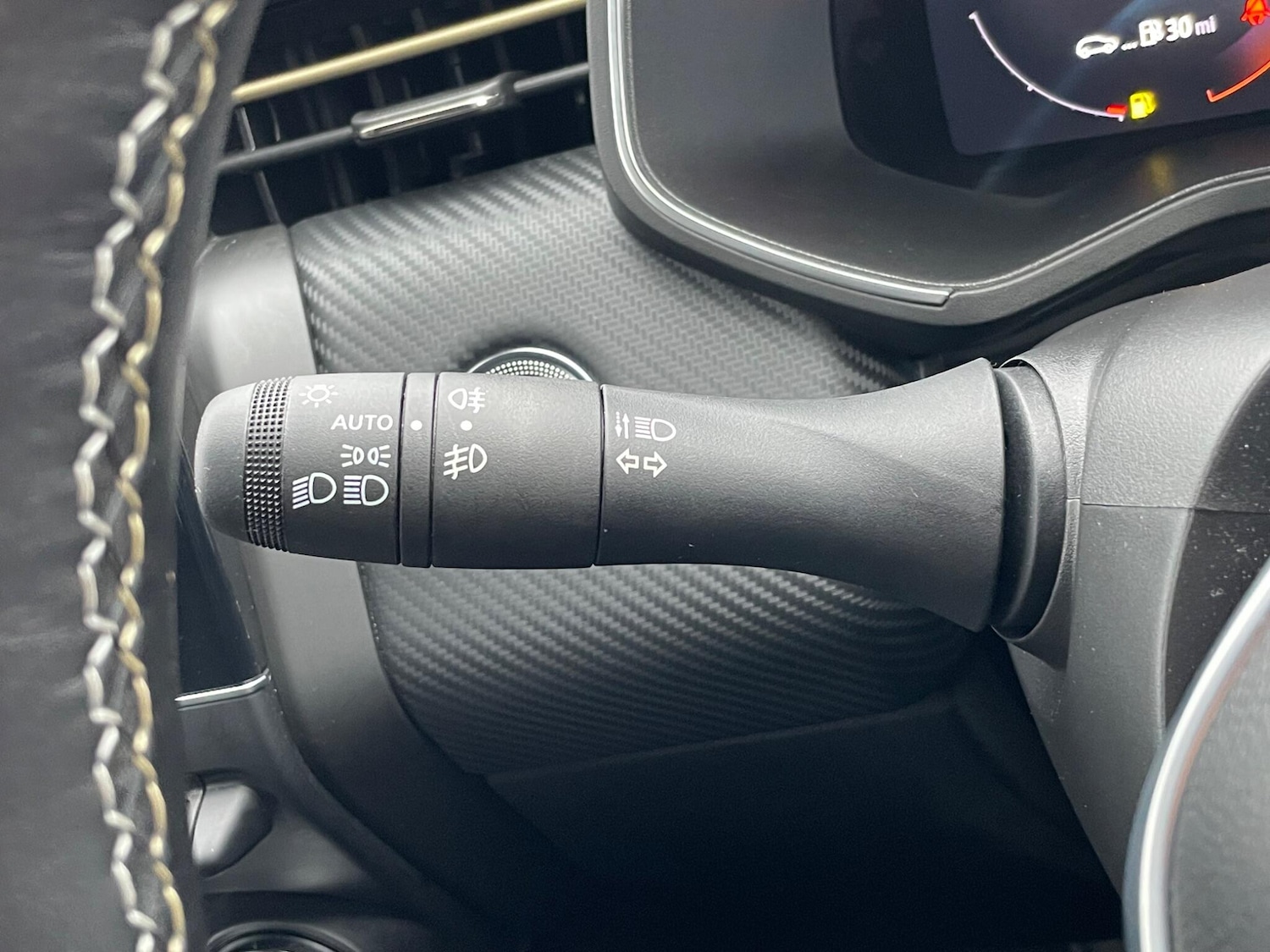 Used Renault Clio 2023 for sale - 77290585: Photo 43