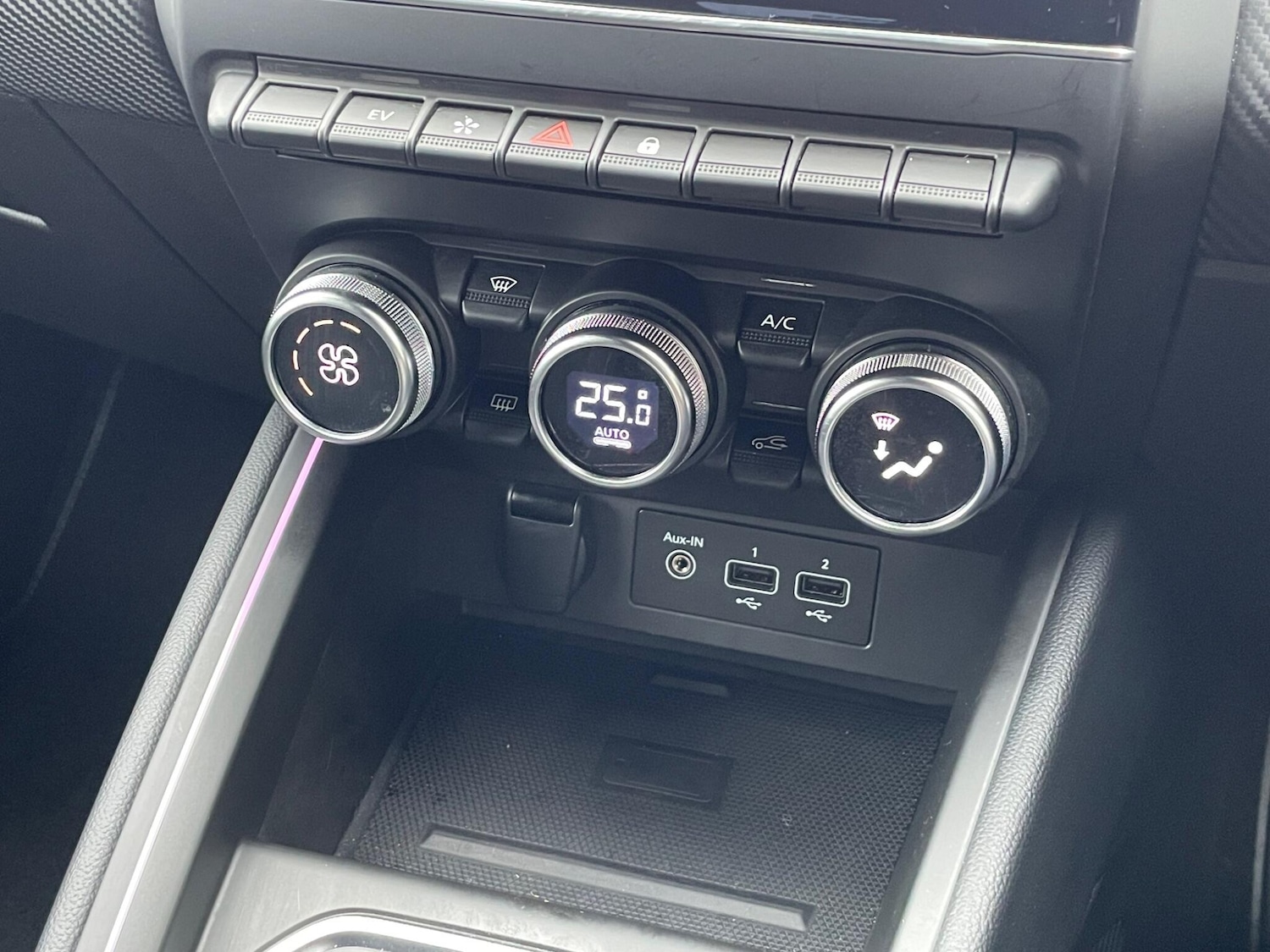 Used Renault Clio 2023 for sale - 77290585: Photo 54