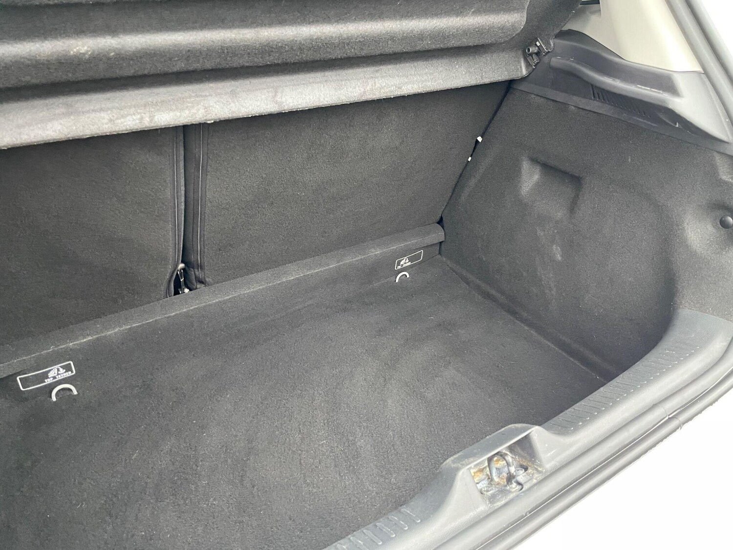 Used Renault Clio 2018 for sale - 77345586: Photo 32