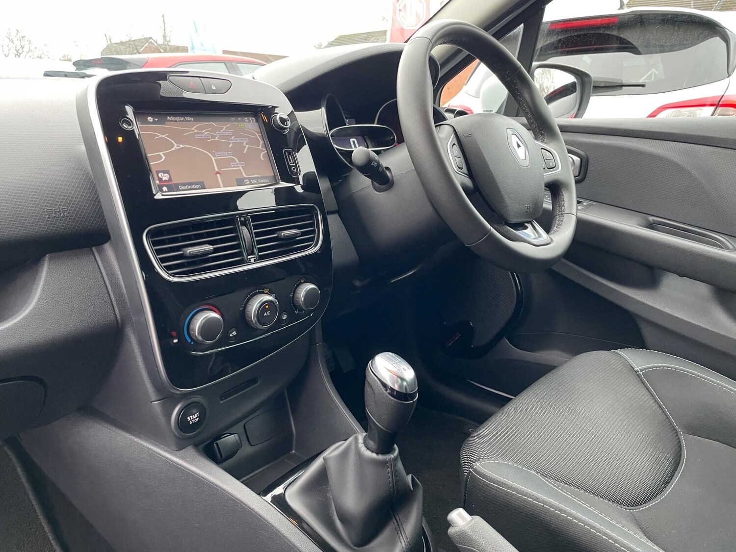 Used Renault Clio 2018 for sale - 77345586: Photo 51