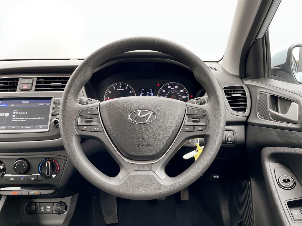 Used Hyundai i20 2018 for sale - 76175469: Photo 11