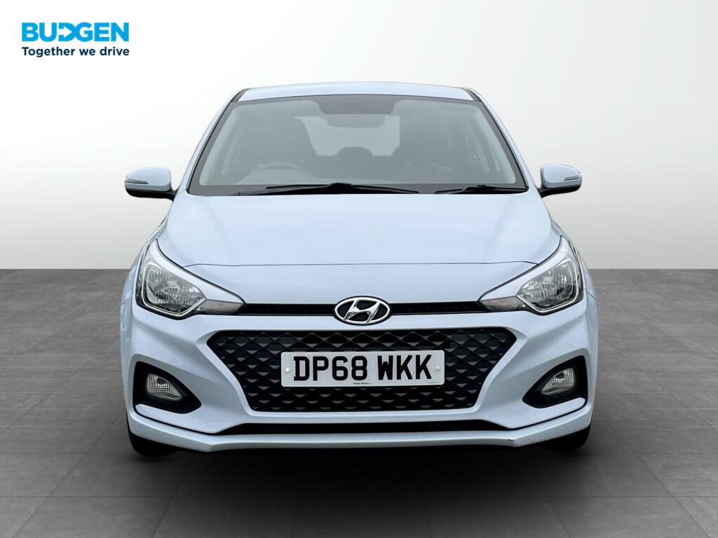 Used Hyundai i20 2018 for sale - 76175469: Photo 2