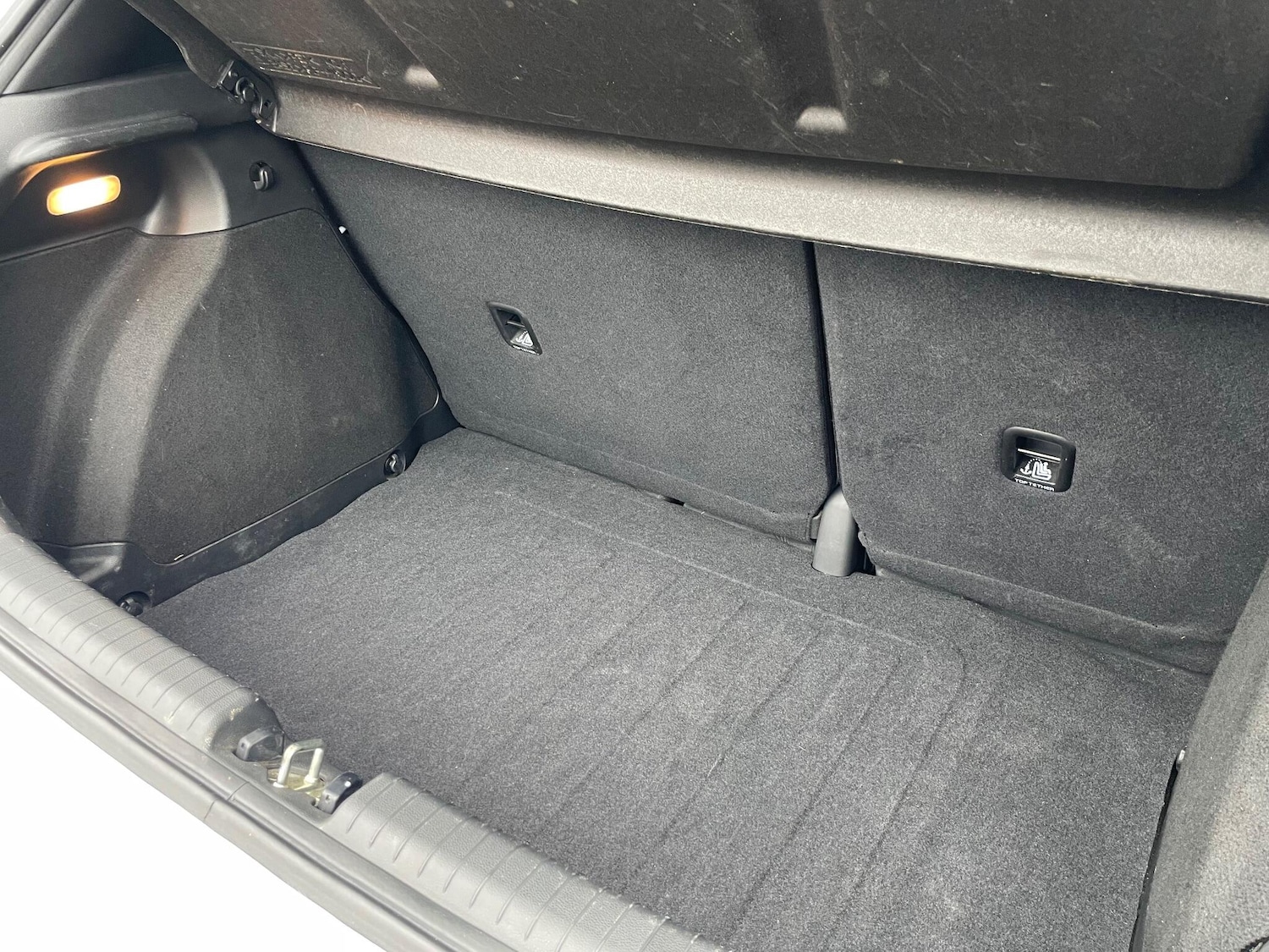 Used Hyundai i20 2018 for sale - 76175469: Photo 30