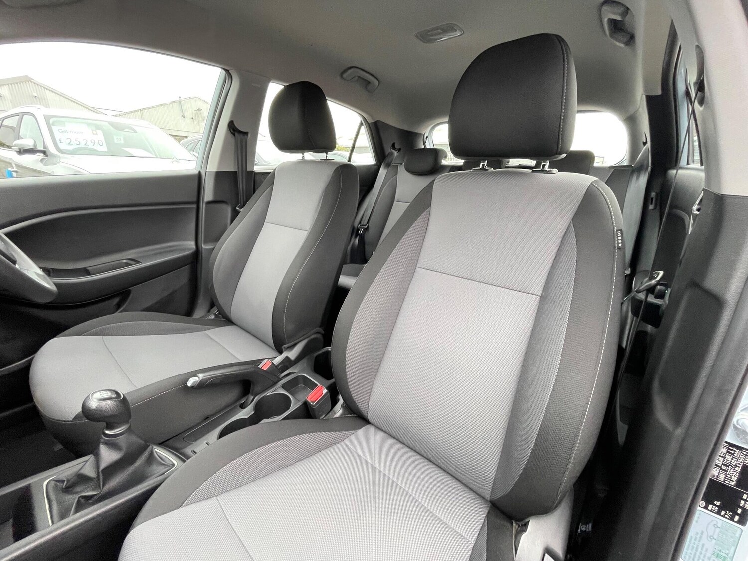 Used Hyundai i20 2018 for sale - 76175469: Photo 53