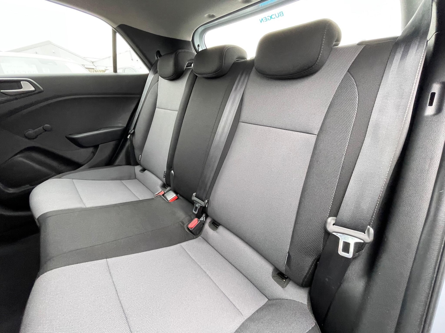 Used Hyundai i20 2018 for sale - 76175469: Photo 54