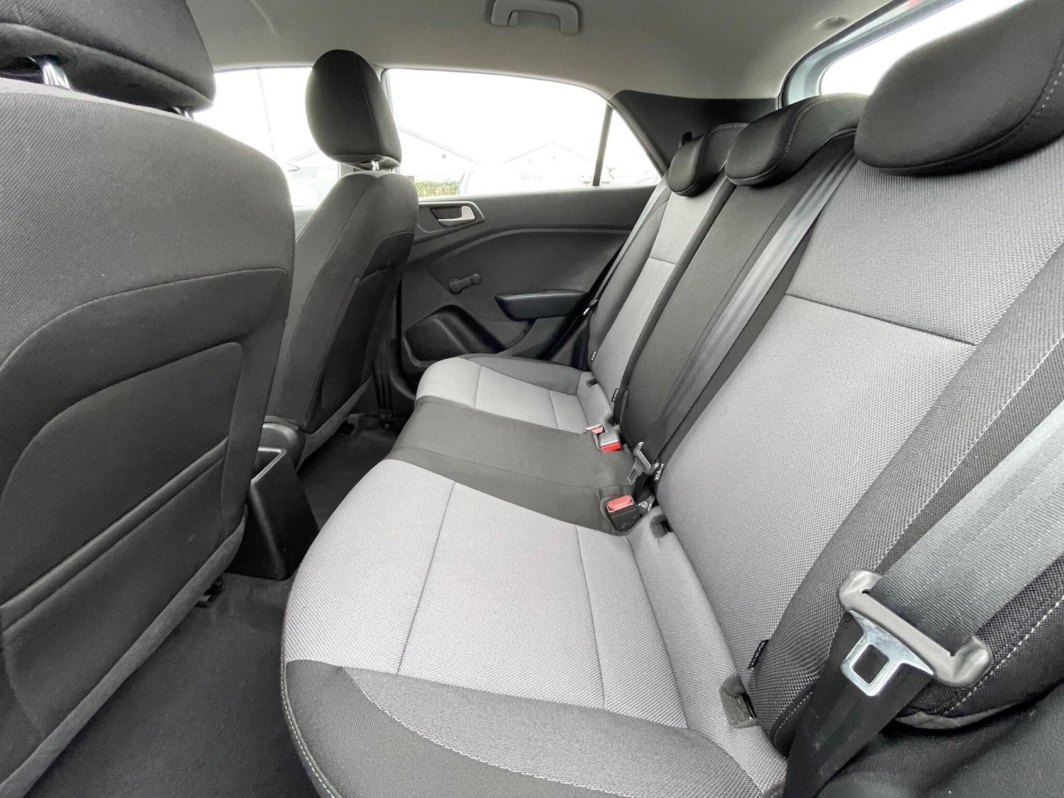 Used Hyundai i20 2018 for sale - 76175469: Photo 55