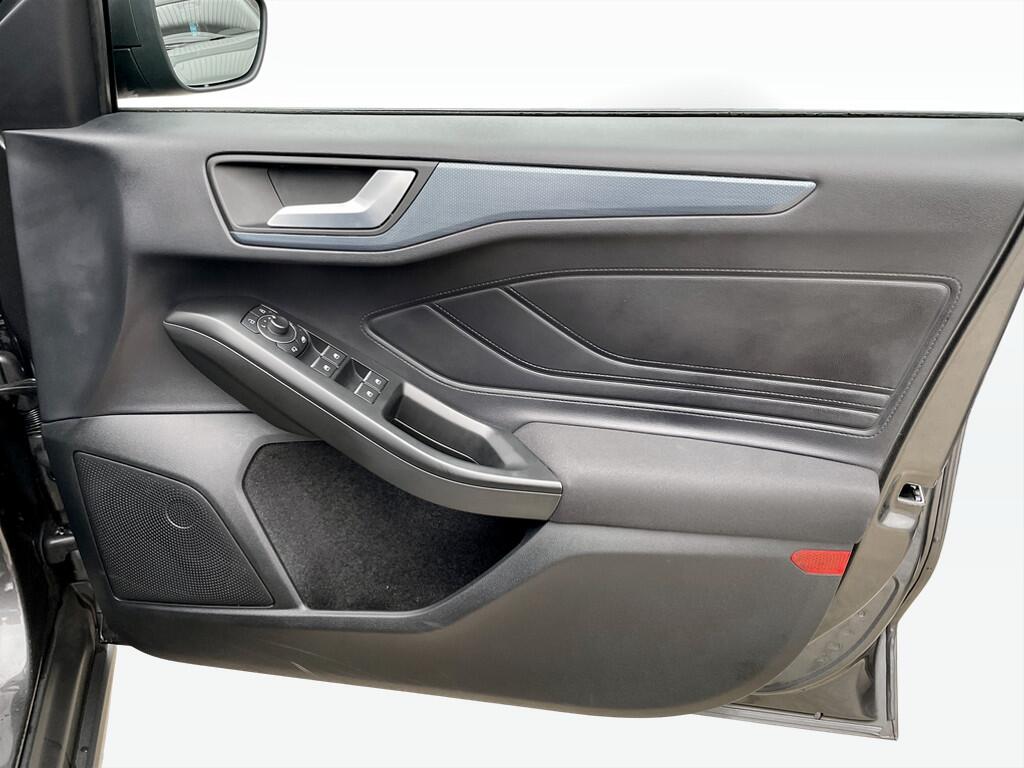 Used Ford Focus 2023 for sale - 77537191: Photo 8