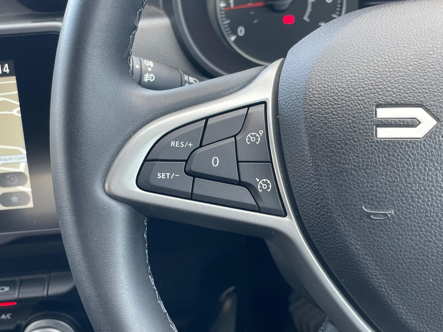 Used Dacia Duster 2023 for sale - 76378106: Photo 39