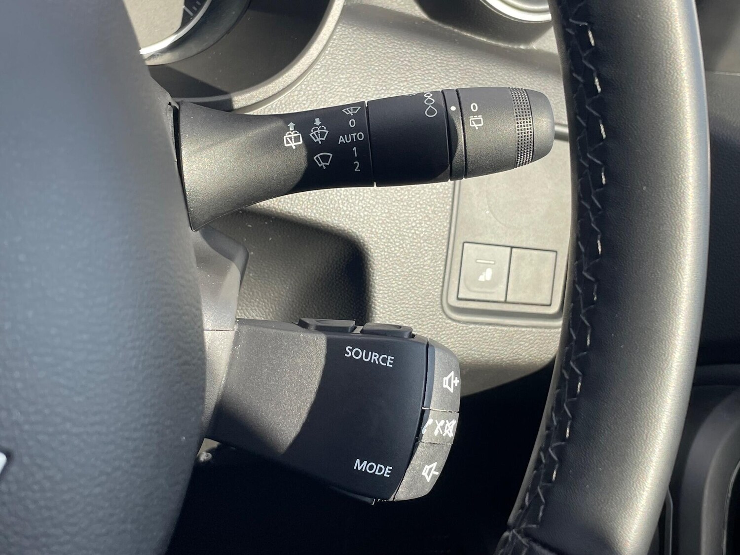 Used Dacia Duster 2023 for sale - 76378106: Photo 43