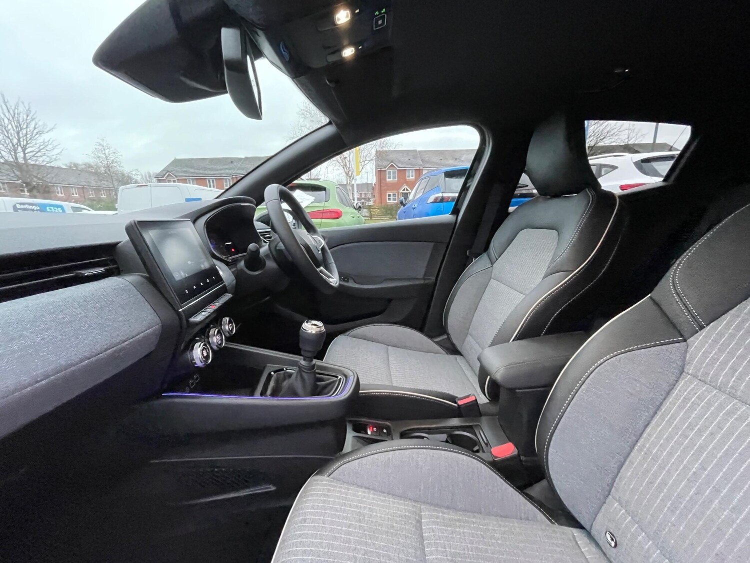 Used Renault Clio 2024 for sale - 76965632: Photo 59