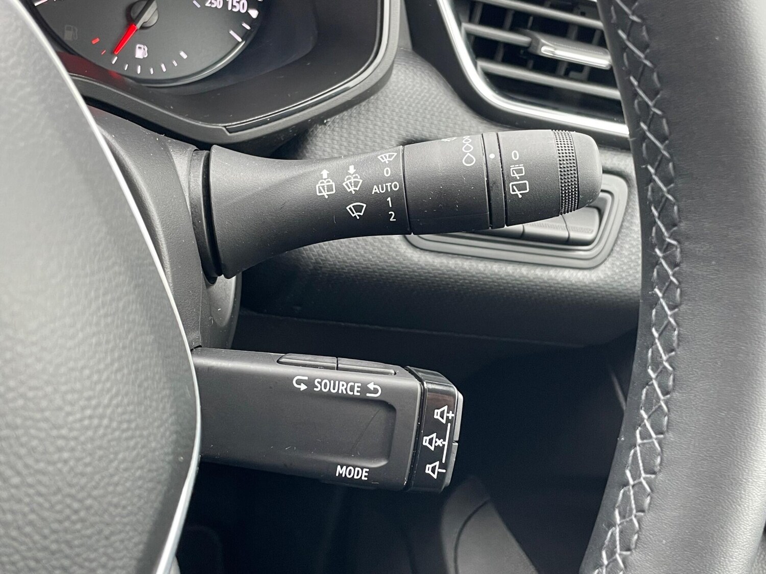 Used Renault Clio 2022 for sale - 77229882: Photo 43